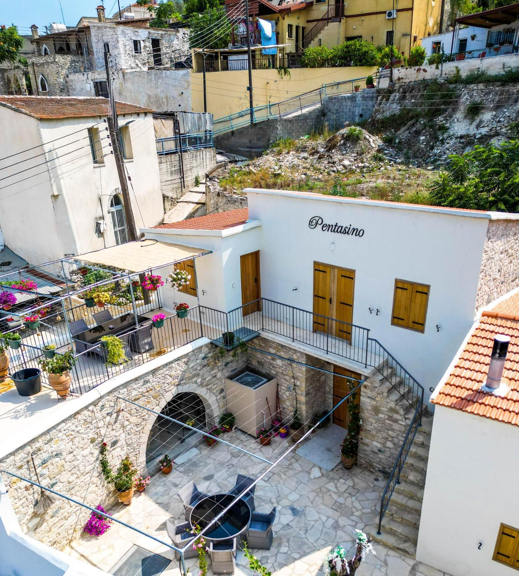 Pentasino Traditional House Agios Theodoros エクステリア 写真